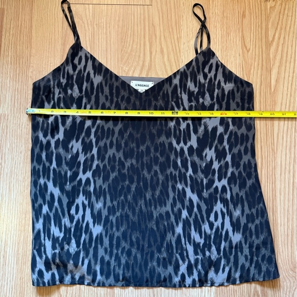 L'AGENCE Jane Silk Animal Print Silk Top Size M - Picture 5 of 7